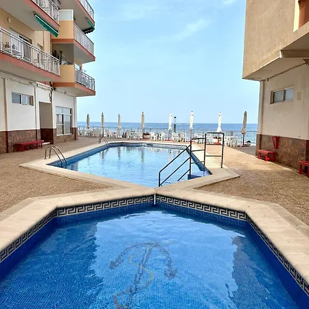 Amazing 3 Bedrooms With Pool Next To The Sea Apartment *